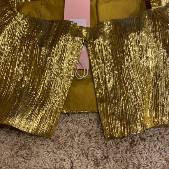 Collective The Label gold crop top - Picture 5 of 7